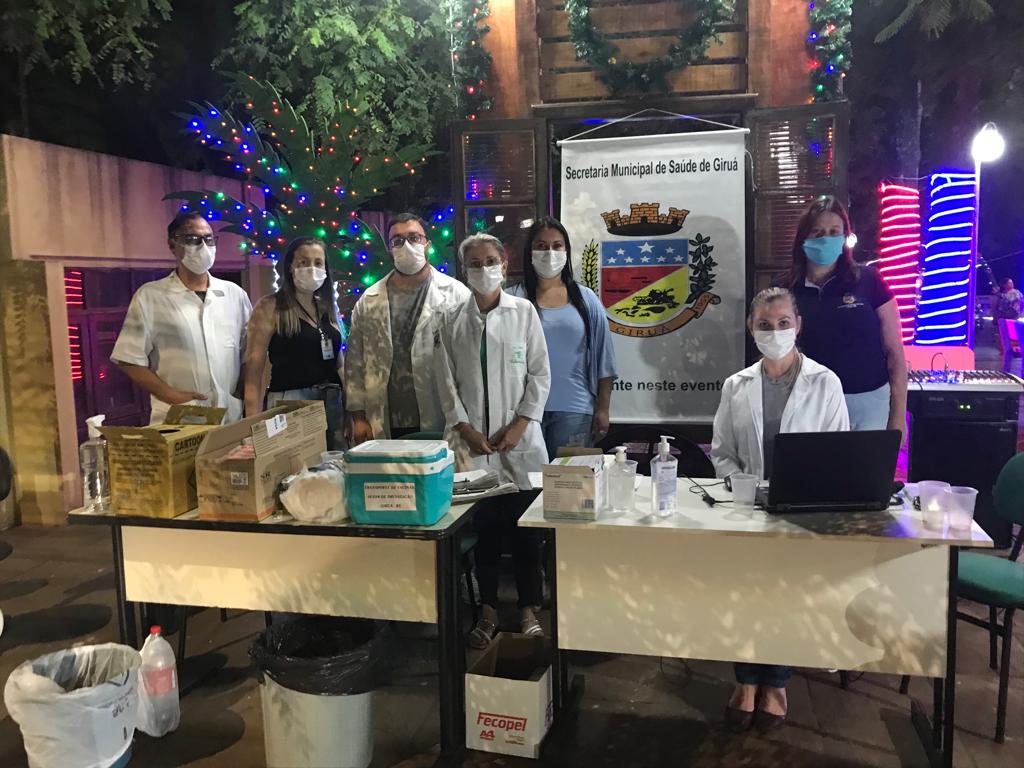 Governo Municipal promoveu noite de vacinação contra a Covid -19